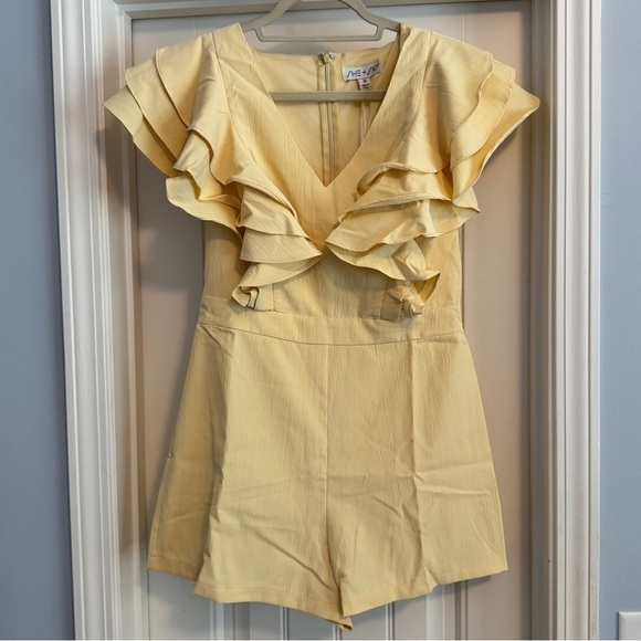 NEW She + Sky Medium Yellow Ruffle Romper ~ Feminine Flirty Coquette - Picture 1 of 8